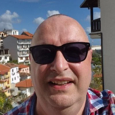 Henning Uhle